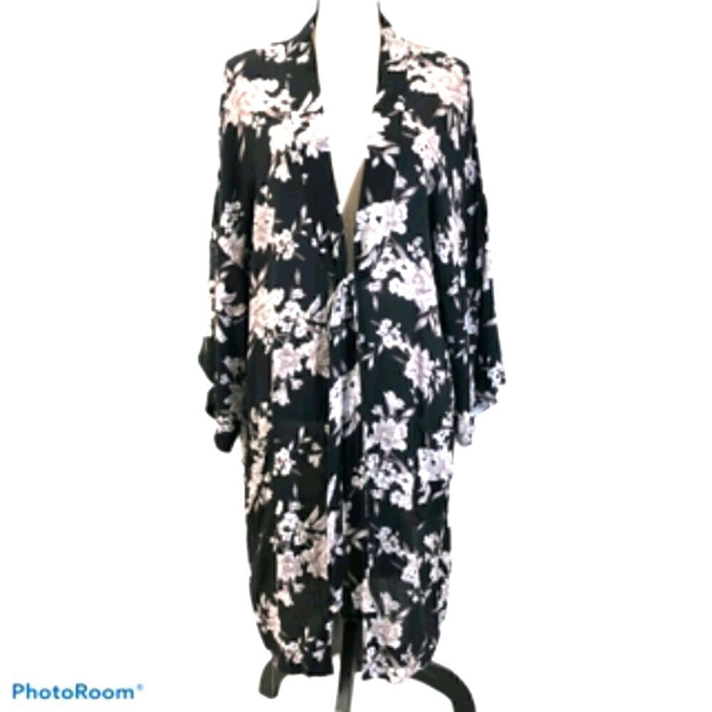 Spiritual Gangster Floral Kimono that Ties